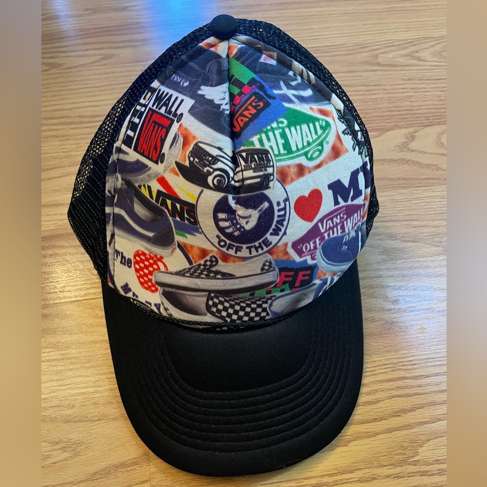 OTTO Black and Multicolor Graphic Cap
